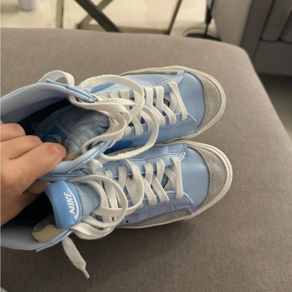 Nike blue blazer mid 77 shoes